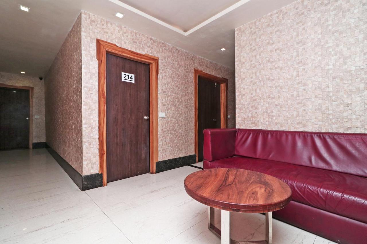 Hotel Deep Kanpur Dış mekan fotoğraf