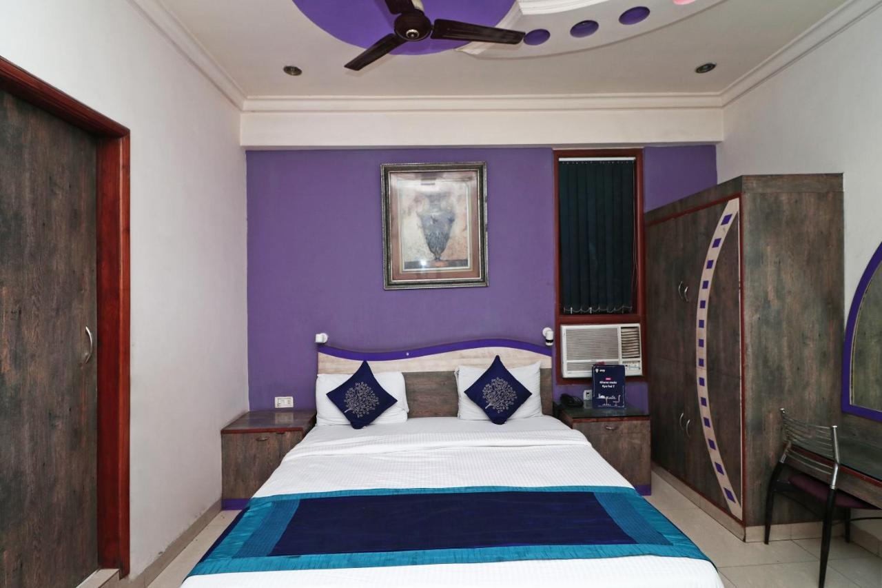 Hotel Deep Kanpur Dış mekan fotoğraf