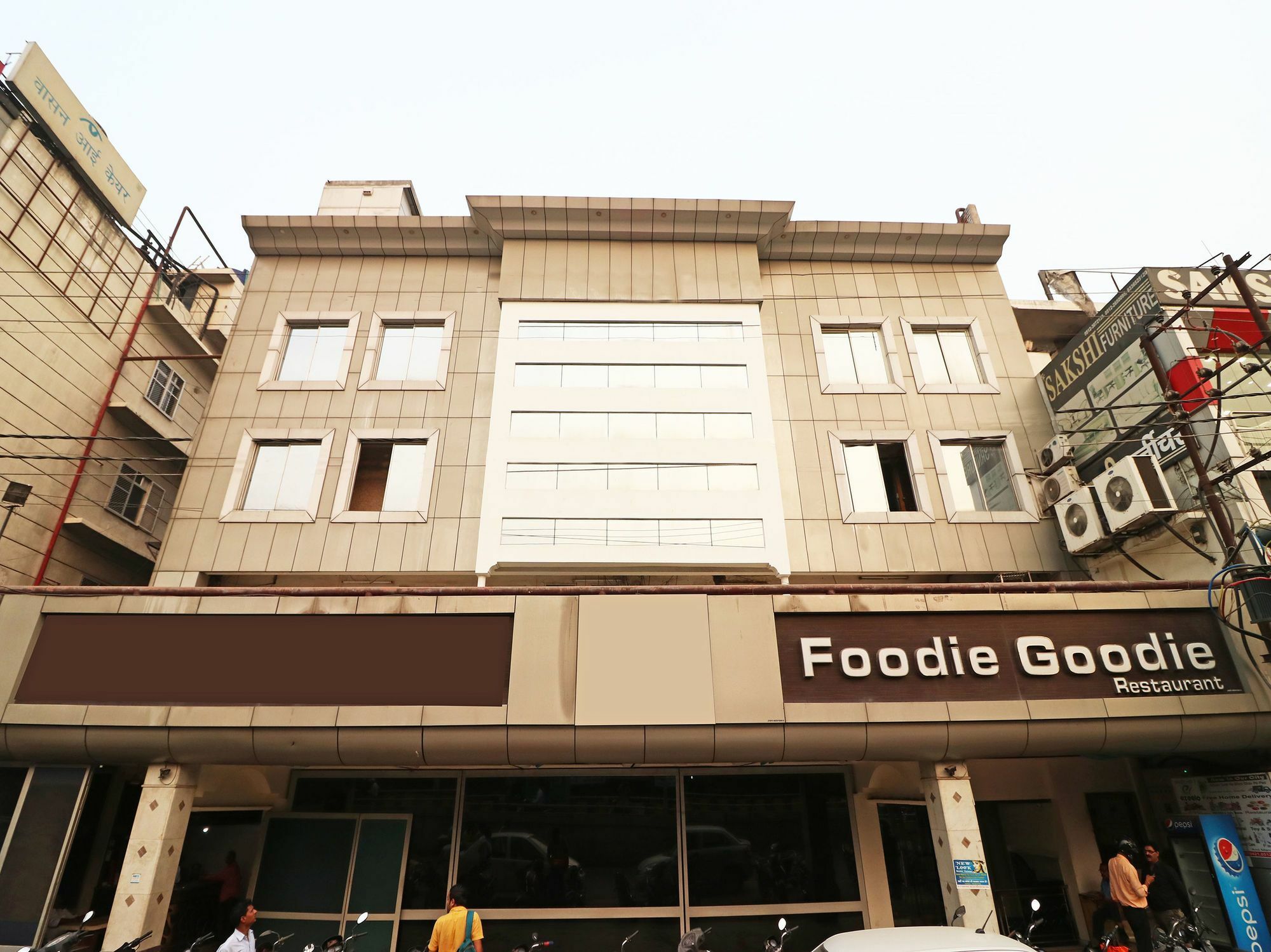 Hotel Deep Kanpur Dış mekan fotoğraf