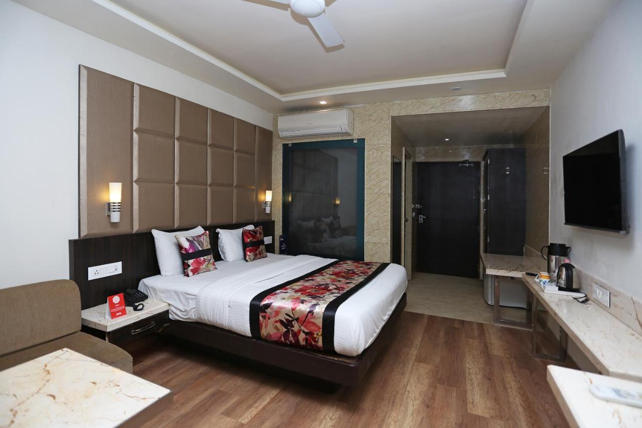 Hotel Deep Kanpur Dış mekan fotoğraf